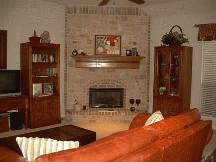 2nd image of 3213 Bear Creek Dr