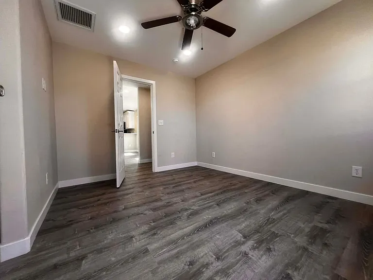 396 Riverfront Dr — Photo 55