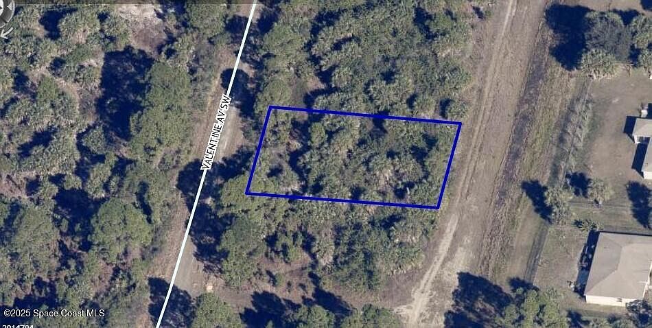 2nd image of 2777 Valentine Ave SW
