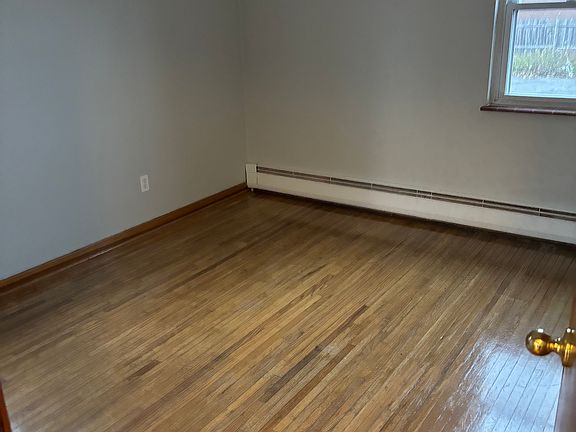 3rd image of 62 Eagan Dr #2