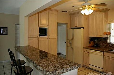 3rd image of 1085 NE 176th St