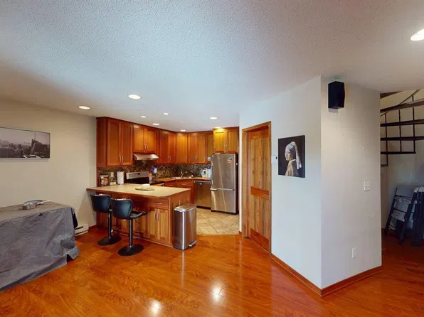 2020 Ridge Dr APT 16, Saint Louis Park, MN 55416