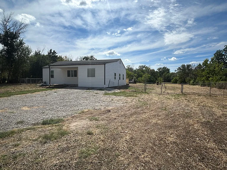 2259 S Richfield Rd — Photo 4