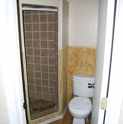 Studio's Bathroom
