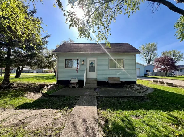 208 Illinois St, Hindsboro, IL 61930