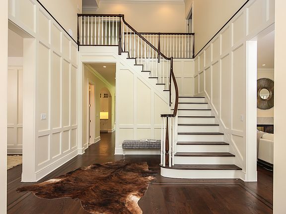Impressive front entry foyer