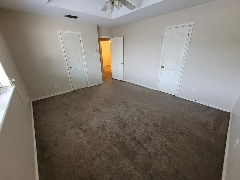 4746 Willowick Dr — Photo 8