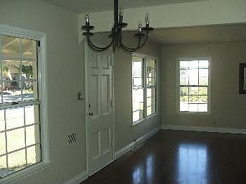 4th image of 15102 Maidstone Ave