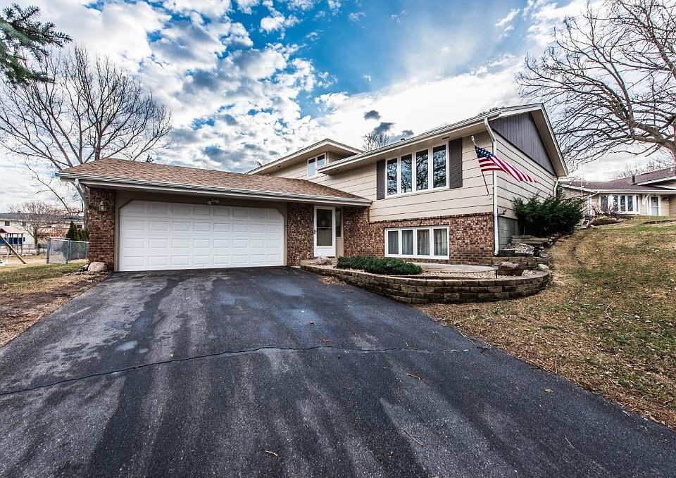 1st image of 12813 Country View Ln