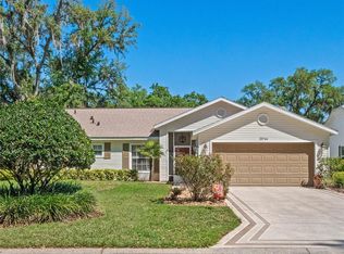 25744 Whisper Oaks Rd, Leesburg, FL 34748