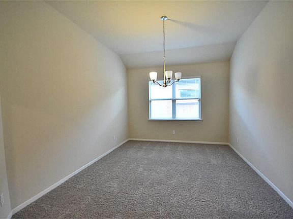 3rd image of 25514 Farrier Dr