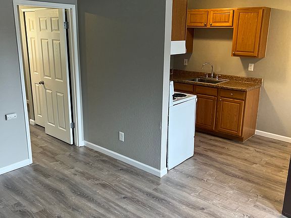 4th image of 9818 Kenwood Dr SW #13