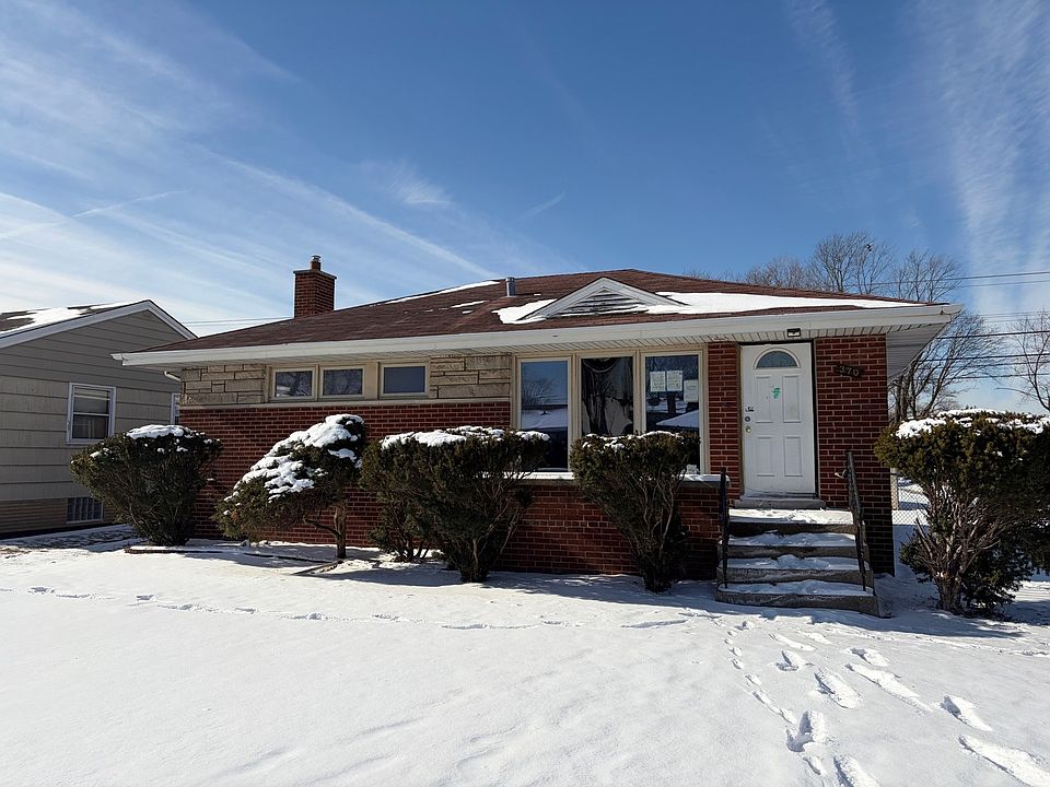 1st image of 370 Clyde Ave