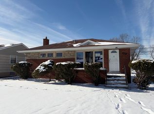 370 Clyde Ave, Calumet City, IL 60409