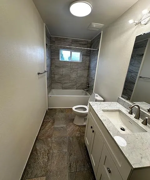 3240 Knox Butte Ave NE — Photo 4