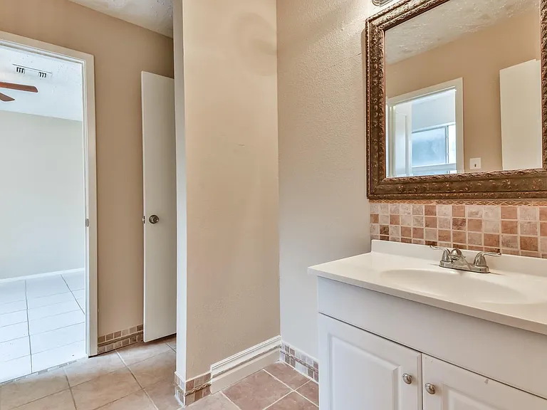 9503 Bent Spur Ln — Photo 23