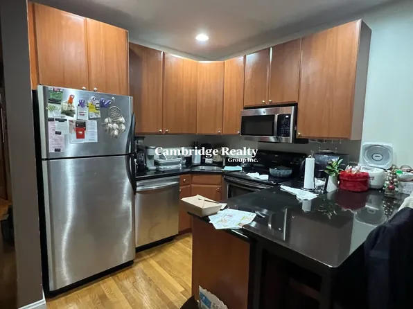 34 Edgerly Rd #2T, Boston, MA 02115