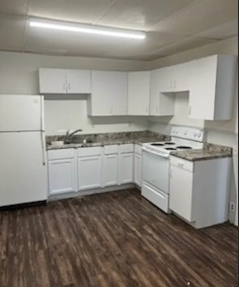 618 Central Ave N #2 — Photo 1