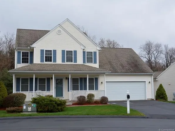 1125 W Woods Rd, Hamden, CT 06518