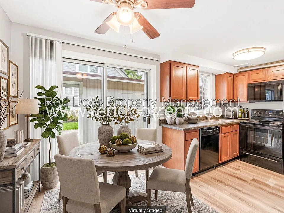 331 1st Ave NW #2