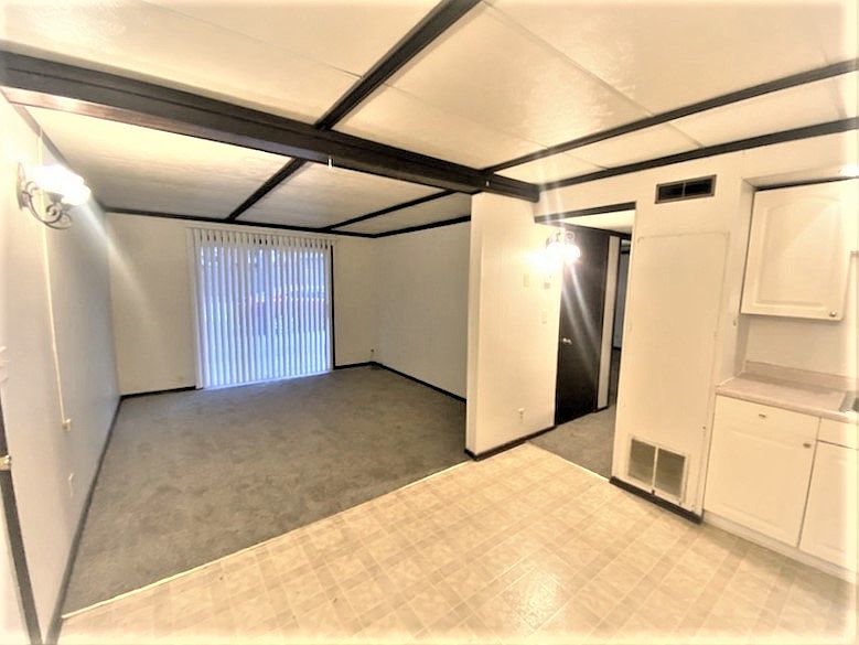 1st image of 830 W Church St #6