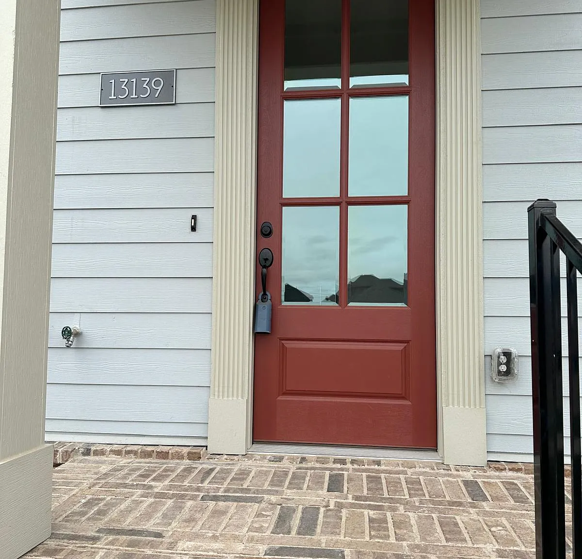 3 bed, 2.5 bath, 2035 sqft, $2,899 — Photo 1