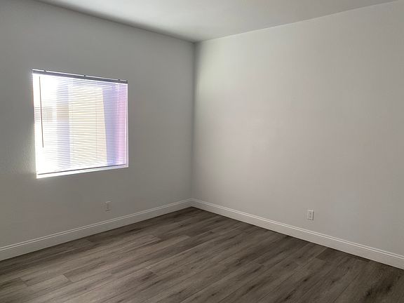 2nd image of 10942 Westmore Ct