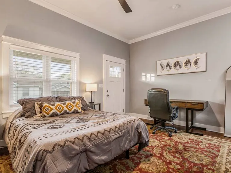 1802 Stevens Ave — Photo 5