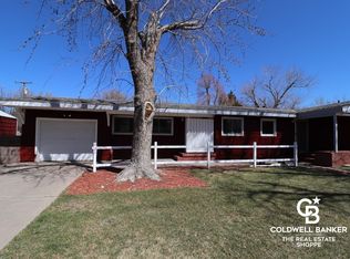 1309 E Hackberry St, Garden City, KS 67846