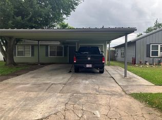 2310 Grape Ln, Pasadena, TX 77502