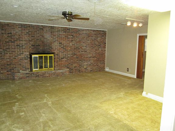 3rd image of 9701 Wilkins Dr