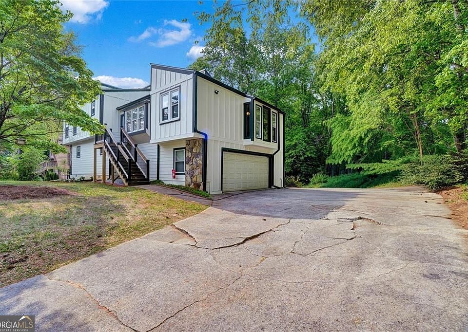 1st image of 4831 Highpoint Dr NE