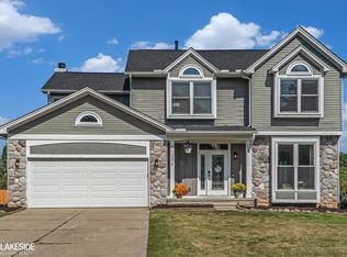 2979 Waldon Park Dr, Orion, MI 48359