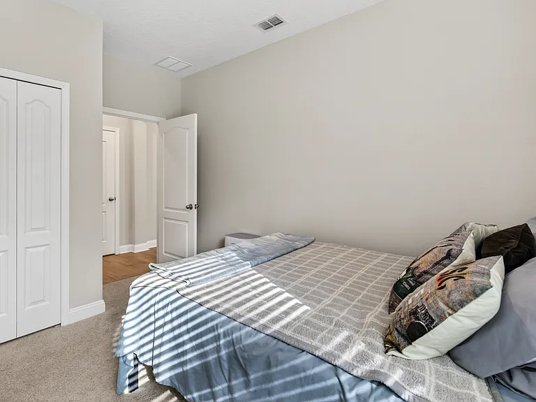 86 Zancara St — Photo 20