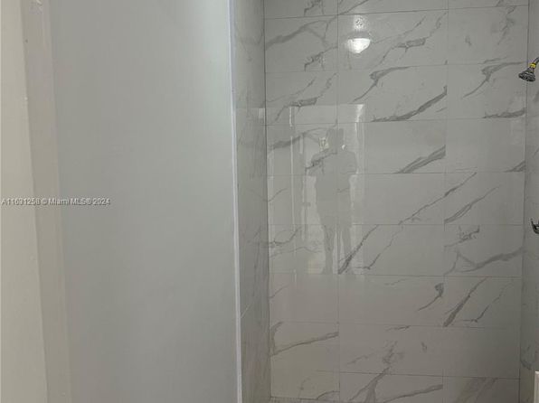 hialeah-florida-43959392 picture