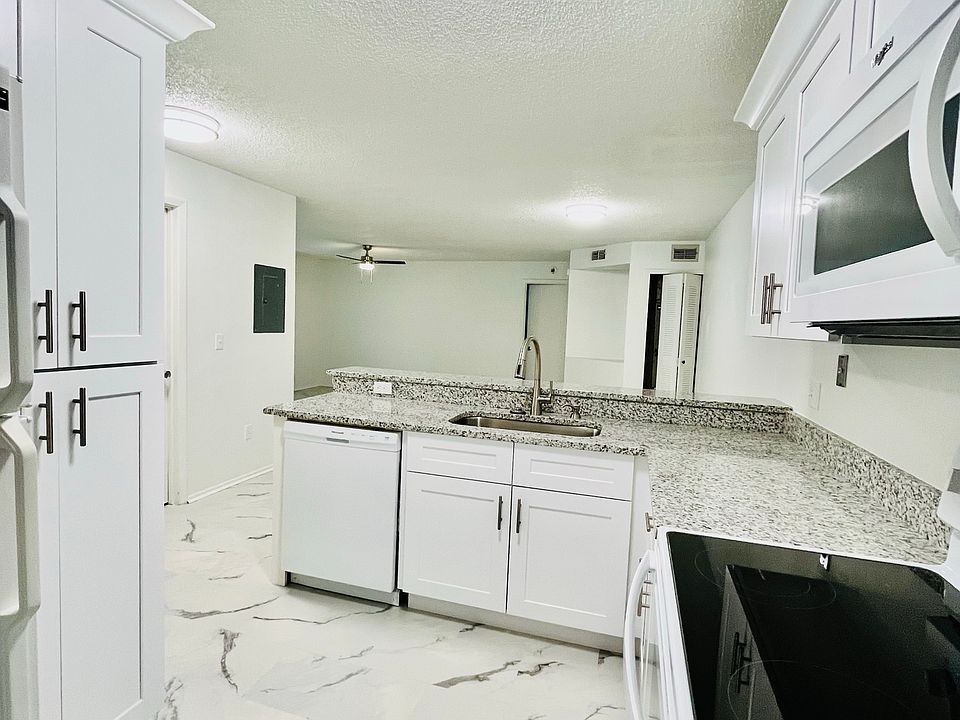 Recently remodel kitchen and appliances