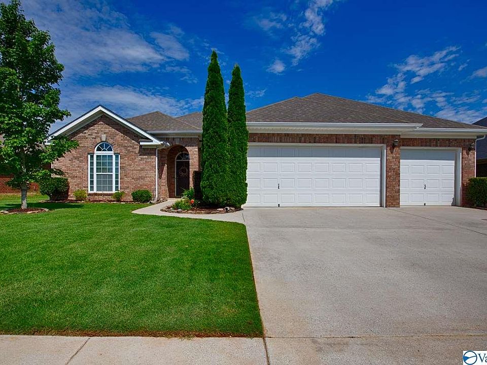 1st image of 207 N Mossy Creek Cir NW