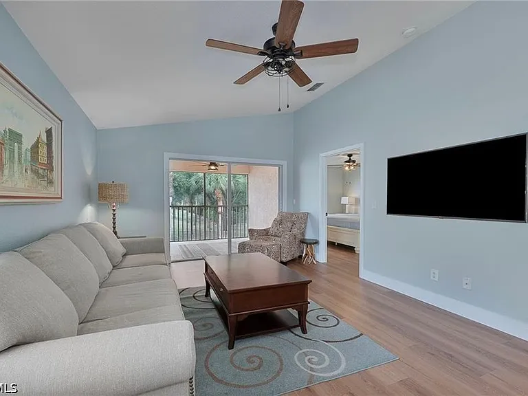 26729 Little John Ct #23 — Photo 3