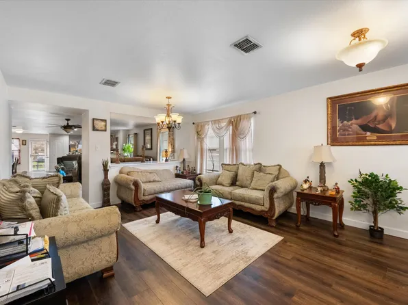 1315 Foster St, Cedar Hill, TX 75104
