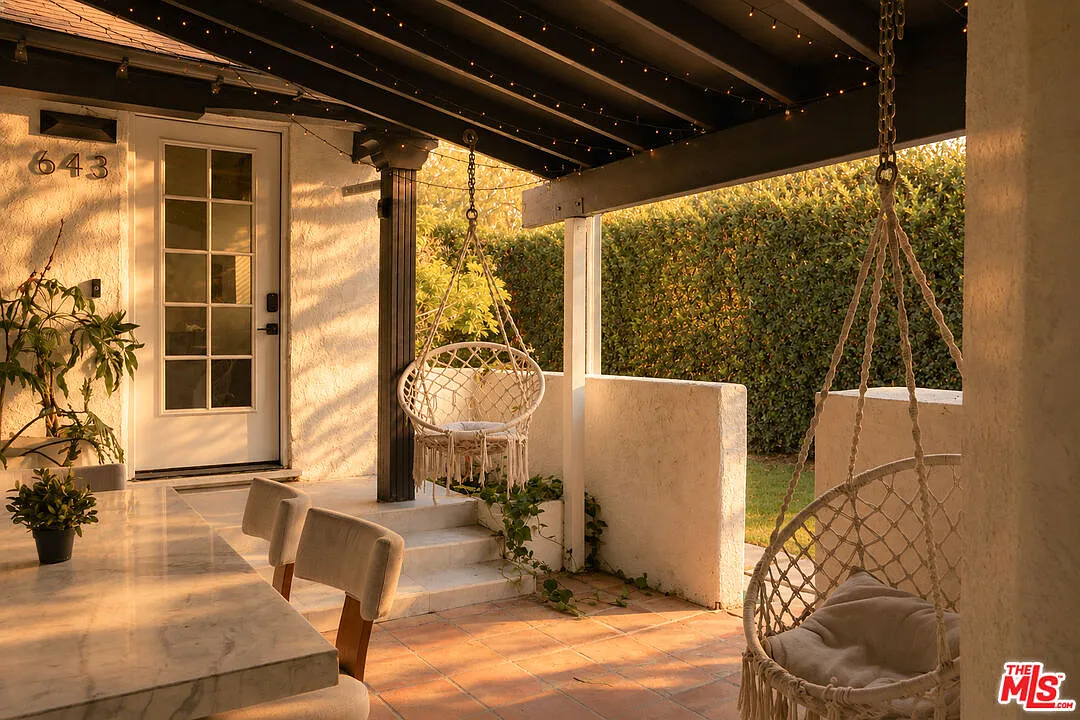 3 bed, 2.0 bath, $5,200 — Photo 1
