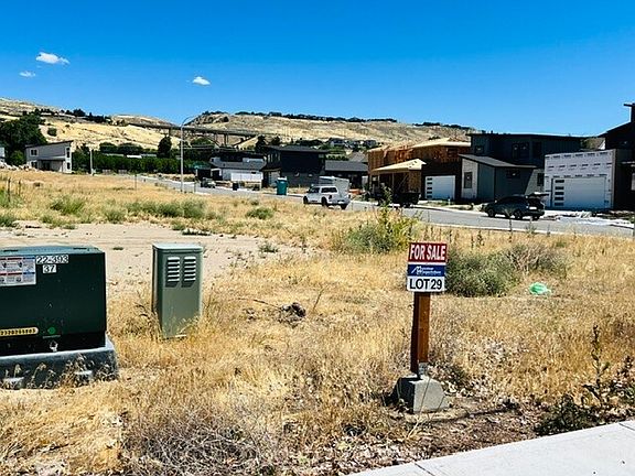 2nd image of 3217 NW Cascade Ave Lot 29
