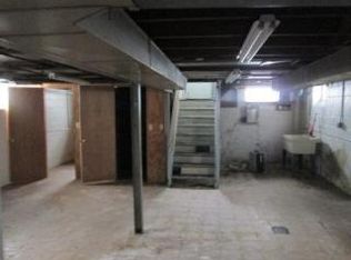 989 Moran Ave, Lincoln Park, MI 48146