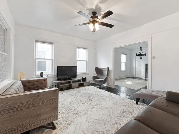 261 E 34th St, Brooklyn, NY 11203