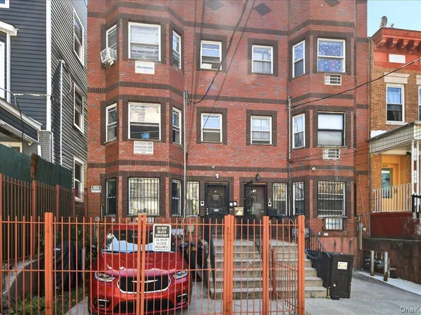 918 Summit Avenue, Bronx, NY 10452