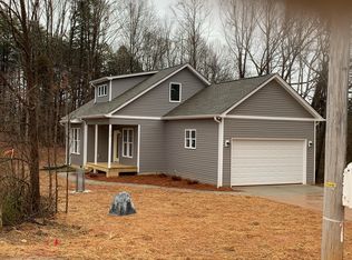 7936 Stillwater Dr, Sherrills Ford, NC 28673