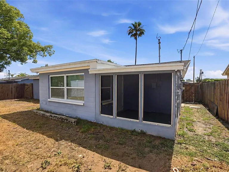 3301 Rosefield Dr — Photo 38