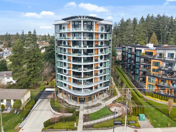 14825 Thrift Ave #602, White Rock, BC V4B 2J6