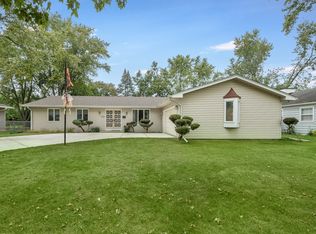 13 Pickford Rd, Montgomery, IL 60538