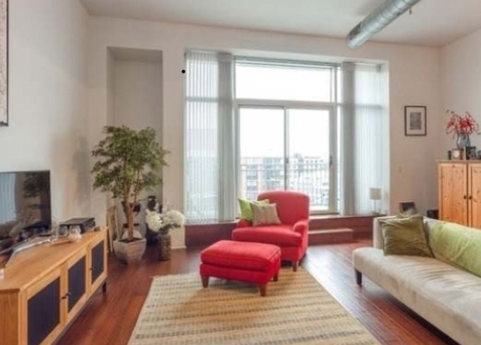 Remote HunterDouglas curtain