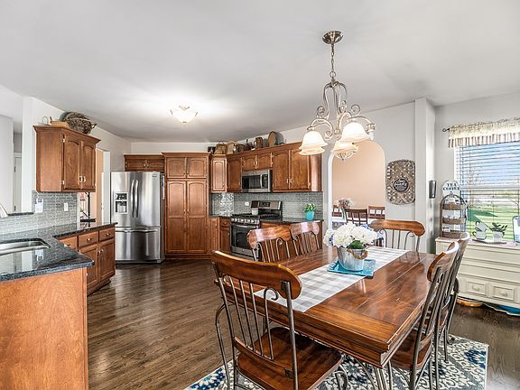 4th image of 12833 Tipperary Ln